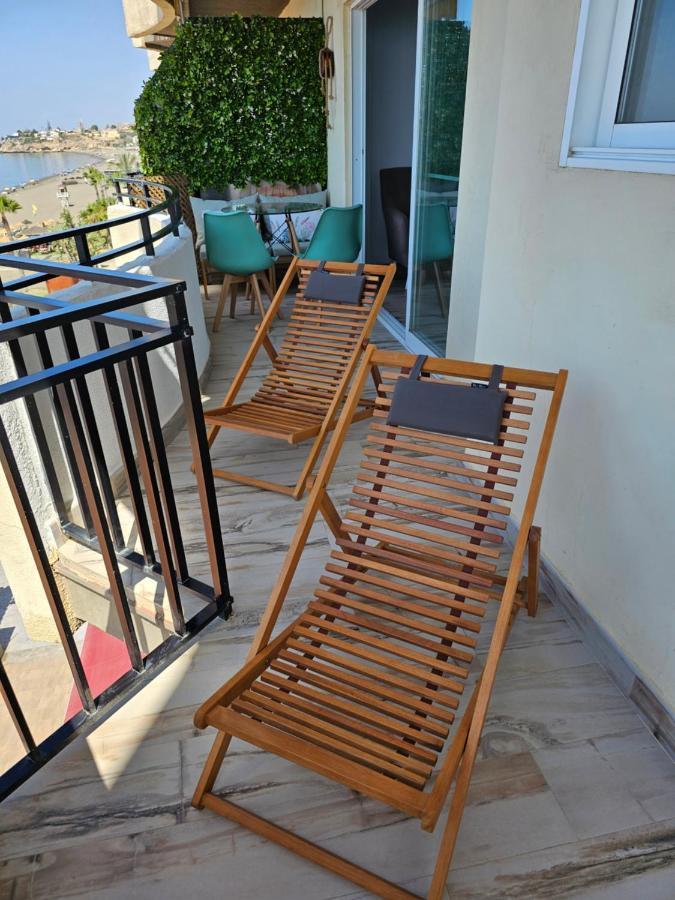 Apartamento Moderno piso céntrico frente al mar con gran terraza Rincón de la Victoria Exterior foto